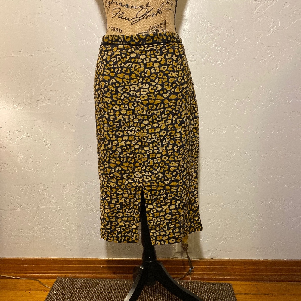 Who What Wear animal print skirt, size 14